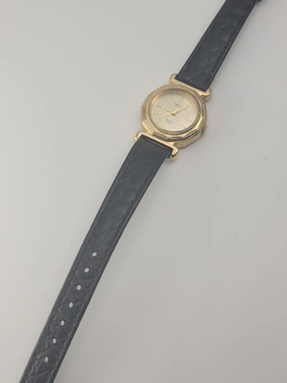 Vintage Lexi World L-56 Womens Watch Octagon Gold Tone Cream Dial Black Leather